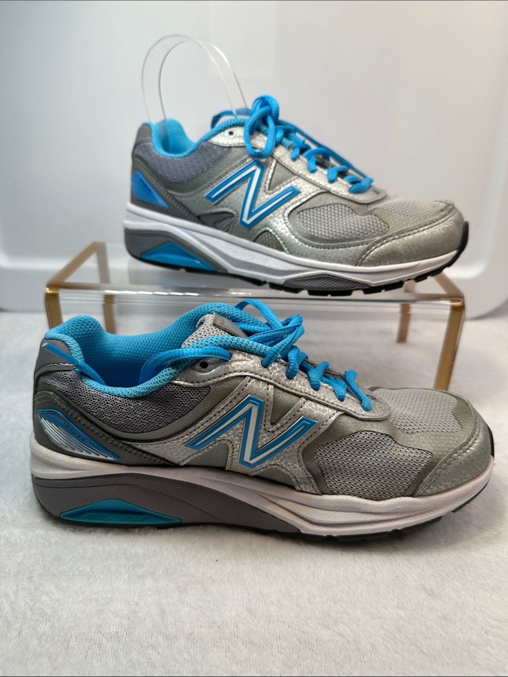 New Balance 1540v3 Shoes Womens 5.5 W Silver Gray Polaris Blue Rollbar Walking